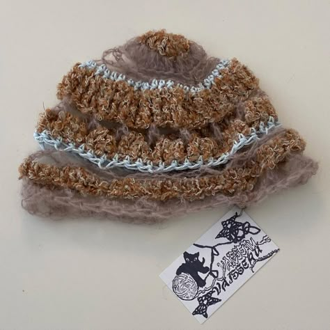 Mohair Crochet Hat, Mohair Crochet, Mohair Hat, Little Hat, Crochet Idea, Boucle Yarn, Knitting Wool, Flower Hats, Diy Crochet Projects