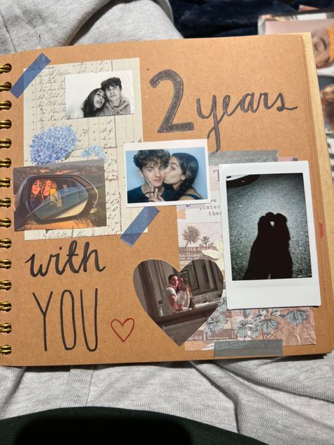 365 Days Scrapbook, Scrapbook Cover Anniversary, Adventure Book Ideas For Boyfriend, Two Year Anniversary Scrapbook Ideas, Engaged Scrapbook Ideas, Scrapbook Title Page Ideas Boyfriend, 2 Year Book For Boyfriend, One Year Scrapbook Ideas Boyfriend Cover, Anniversary Notebook Ideas