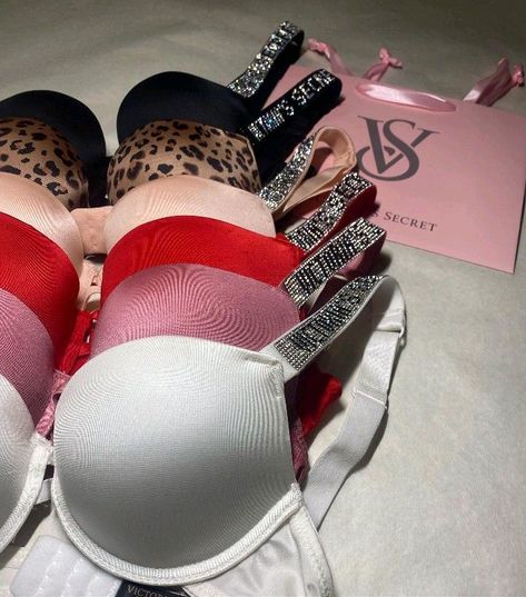 Bras Victoria's Secret Aesthetic, Vs Bra Outfit, Victoria Secret Bra And Under Set Aesthetic, Vs Bra Aesthetic, Victoria's Secret Bras, Victoria's Secret Bra, Victoria Secret Bra Outfit, Cute Bras Victoria's Secret, Victoria Secrets Intimo