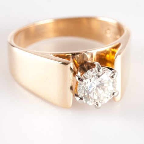 14k Yellow Gold Round H SI1 Diamond Solitaire Wide Style Engagement Ring .75ctwMetal Information: 14k Yellow GoldTotal Weight: 5.60gBand Width: 3.1mmSize: 5Stone InformationMain StoneGem Type: DiamondShape: Round (5.80mm)Color: HClarity/Quality: SI1Carat Weight: .75ctNumber of Stones: 1Total estimated ctw (carat total weight): .75ctwEstimated Retail Price: $7030.00OUR PRICE: $5625.00SizingMany of our pieces can be re-sized at the buyers request. Please email us if you require our skilled profess Thick Gold Band Engagement Ring With Diamond, Yellow Gold Engagement Ring Thick Band, Thick Gold Engagement Ring, Thick Gold Band Engagement Ring, Diamond Ring Designs Unique, Thick Band Engagement Ring, 1950s Engagement Ring, Wide Engagement Ring, Wide Band Diamond Rings