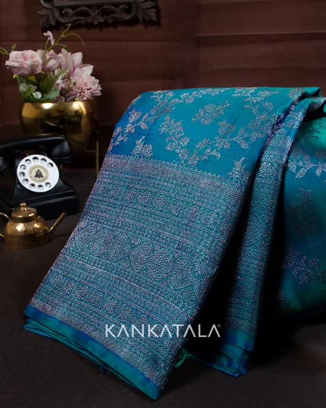 Blue Sarees For Wedding, Peacock Blue Saree Silk, Peacock Blue Wedding Saree, Blue Kanjivaram Saree Silk, Kanjeevaram Sarees Wedding, Blue Kanchipuram Saree, Peacock Blue Saree, Peacock Saree, Trending Silk Sarees