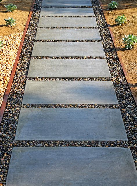 Concrete Pavers Walkway, Pavers Walkway, Hampton Garden, Stone Walkways, Pathway Ideas, Backyard Walkway, Paver Designs, Walkway Landscaping, Patio Pavers Design