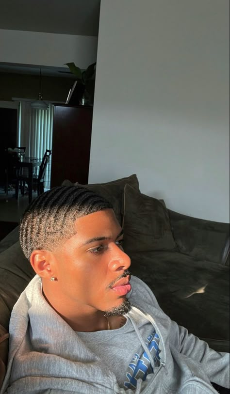 Men With Waves, Brown Waves Hair Black Men, Waves Black Men, 360 Waves Men, Waves Hairstyle, Waves Hair, 360 Waves Hair, Taper Fade Short Hair, Men Fade Haircut Short