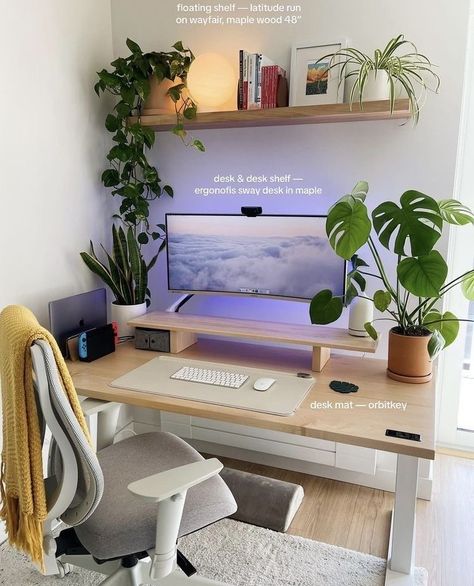 Gaming Set Up Aesthetic, Cozy Desk, Cozy Home Office, Desk Inspo, Wall Bookshelves, Desk Ideas, Pc Setup, Home Office Setup, Desk Space