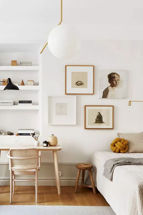 This Is How to Do Scandinavian Interior Design Interior Design Per La Casa, Decor Ikea, Interior Minimalista, Decor Eclectic, Scandinavian Interior Design, Minimalist Interior Design, Design Del Prodotto, Interior Modern, Retro Home Decor