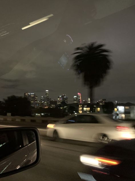 Dark City, Emotional Photography, City Vibe, Night Vibes, Iphone Wallpaper Vintage, Night Driving, Dream City, Night City, Night Aesthetic