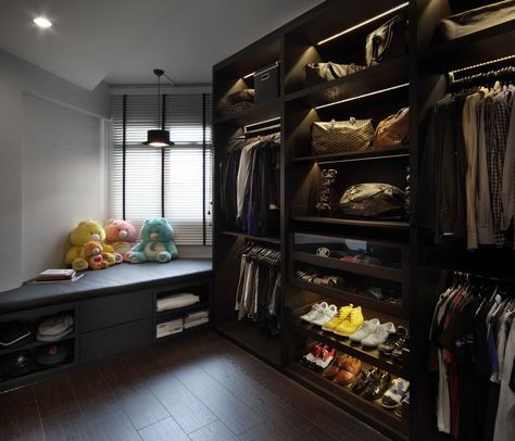 Men's built in wardrobe Simple House Interior Design, Muji Home, Raised Platform, Cosy Lounge, Low Sofa, Walking Closet, Renovation Budget, Cubby Storage, Cosy Corner