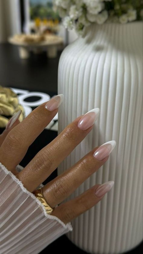 Bride French Tip Nails Wedding, French Mani Acrylic, French Tip Acrylic Nails Almond Chrome, French Tip Bride Nails, Classy Almond Shaped Nails, Wedding Nails Inspo For Bride, Classic Bride Nails, French Ombre With White Chrome, Almond Shaped French Manicure