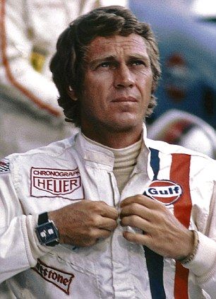 Steve McQueen wearing the TAG Heuer Monaco chronograph watch in the 1971 movie Le Mans Mens Leather Jacket Vintage, Ali Macgraw, Cool Attitude, Tag Heuer Monaco, Steve Mc, Oh My Heart, Mc Queen, Pierce Brosnan, Marcel Proust