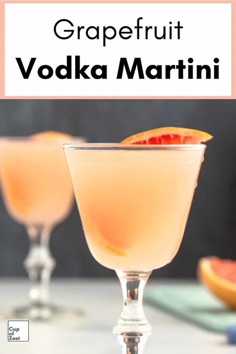 Grapefruit Martini, Martini Recipes Vodka, Grapefruit Vodka, Gin Recipes, Cocktail Drinks Alcoholic, Classic Martini, Vodka Martini, Boozy Drinks, Fancy Drinks