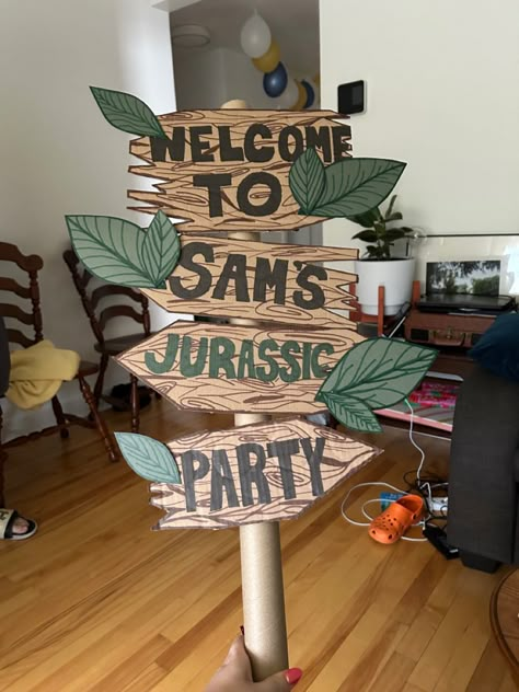 Jurassic World Birthday Party Decor, Theme Park Signage, Jurassic Park Birthday Party Decorations, Dinosaur Party Ideas Decorations, Dinosaur Birthday Party Decorations Diy, Diy Dinosaur Decor Party Ideas, Dinasour Birthday Ideas, Diy Dinosaur Decor, Dino Party Ideas