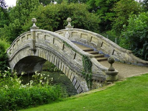 Garden Bridge Design, Beaux Arts Architecture, Chinese Bridge, Pond Bridge, Stone Bridges, Old Bridges, Beautiful Bridges, Arch Bridge, Stone Bridge