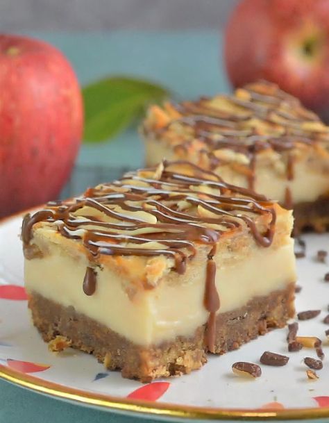 Caramel Apple Milky Way Cheesecake Bars Milky Way Bars, Fall Yummies, Cheesecake Bar, Cheesecake Bar Recipes, Dessert Bar Recipe, Layered Desserts, Apples And Cheese, Pecan Recipes, Bar Recipe