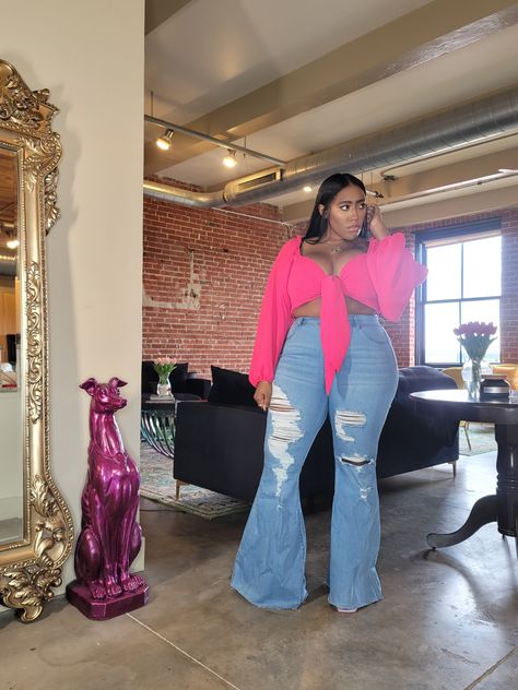 La Cravate Crop PlusSizeSummerStyle #summervivibes #plussizefashionista #ootd #plussizequeen #plussize #summerfashion. https://whispers-in-the-wind.com/the-ultimate-plus-size-outfit-guide-summer-in-style/?210 Birthday Outfit September, Birthday Brunch Outfit Plus Size, Plus Size Houston Outfits, Cute Date Night Outfits Black Women Plus Size, Concert Outfit Big Size, Wide Leg Cargo Pants Outfit Plus Size, Summer Outfits With Long Sleeves, Jeans And A Cute Top Outfit, Birthday Plus Size Outfits Ideas