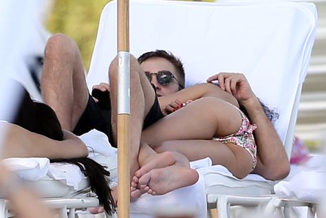 Rob and Tahliah Miami Beach Park Games, Fka Twigs, Hollywood Actor, Beach Bum, Most Beautiful Man, Robert Pattinson, New Love, Love Photography, Miami Beach