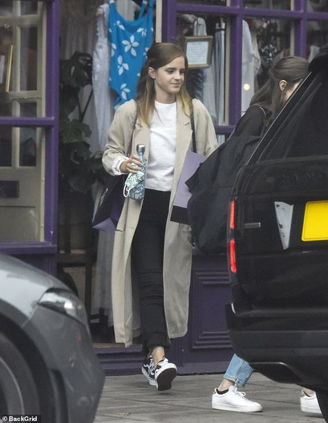 Looking good: The actress, 30, looked stylish in a stone coloured trench coat as she made her way about town during the low-key outing Emma Watson Paparazzi, Emma Watson Outfits, Shopping In London, Emma Watson Style, Plain White T Shirt, Emma Roberts, Celebrity Street Style, North London, Hermione Granger