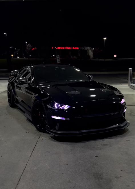 Black Super Cars, All Black Mustang, Illegal Racing Aesthetic, Black Ford Mustang, Black Sports Car, 2018 Mustang, Sports Cars Mustang, Mustang Gt Premium, Matte Black Cars