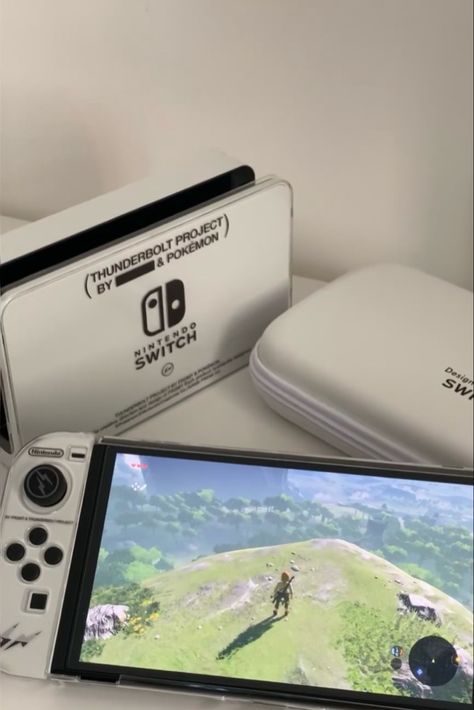 Nintendo Switch Oled White, Gaming Switch Aesthetic, White Nintendo Switch Aesthetic, Switch Nintendo Aesthetic, Nintendo Oled Aesthetic, Nintendo Switch Aesthetic Games, Switch Oled Aesthetic, Nintendo Switch Aesthetic Case, Nintendo Switch Oled Aesthetic