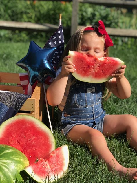 Watermelons. Watermelon picture. Watermelon photo shoot. Sister pic. Sisters. Fourth of July photo shoot. Fourth of July picture. Patriotic picture. 4th Of July Pictures Kids, Labor Day Photoshoot Ideas, 4th Of July Photo Shoot Baby, Toddler Fourth Of July Pictures, 4th Of July Toddler Photoshoot, 4th Of July Photo Shoot Toddler, Outdoor 4th Of July Photo Shoot, 4th Of July Sibling Pictures, Fourth Of July Photoshoot Kids