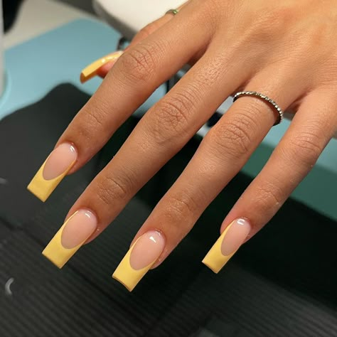 French Tip Yellow Nails, Pale Yellow French Tip Nails, Yellow Almond Acrylic Nails, Pastel Yellow French Tip Nails, Light Yellow French Tip Nails, Yellow French Tip Acrylic Nails, Simple Yellow Nails, Yellow Tip Nails, Yellow Square Nails