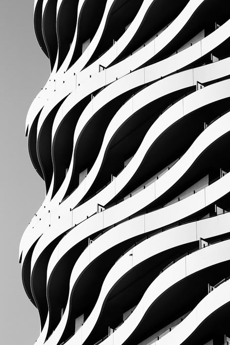 Architectural Pattern, Parametric Design, Yacht Design, Right Angle, Futuristic Architecture, White Photo, Op Art, Black & White, Photography Inspo