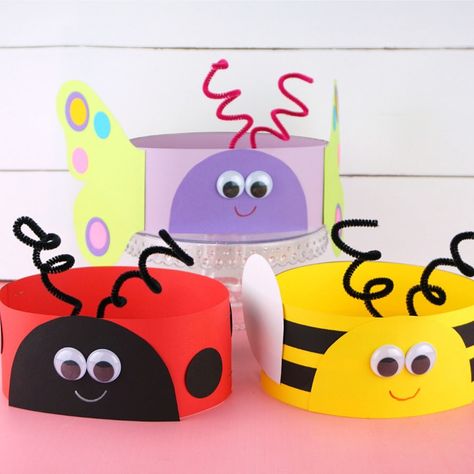 Preschoolers will love making and playing with these cute insect headbands. This bug craft for kids comes with a free printable template for kids to create a bee, butterfly or lady Bug Hats For Preschool, Bugs Craft For Preschool, Insects Dramatic Play Preschool, Insect Art And Craft For Preschool, Bee Crafts For Kids Preschool, Bug Headband Craft, Bugs Crafts For Kids, Bee Headband Craft, Insect Crafts Preschool