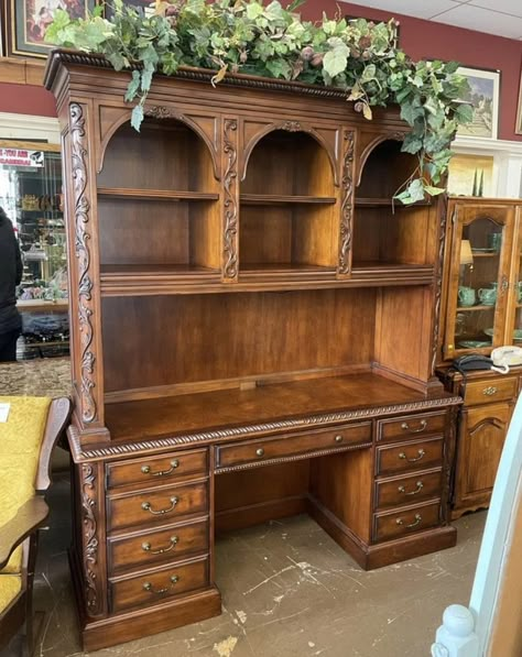 Vintage Desk With Shelves, Desk Ideas Aesthetic Vintage, Vintage Bureau Desk, Antique Aesthetic Room, Vintage Sewing Desk, Antique Decor Aesthetic, Antique Furniture Aesthetic, Roll Top Desk Decorating Ideas, Interesting Home Decor