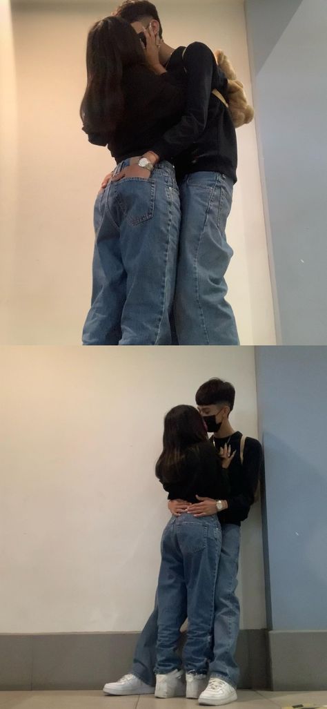 No Face Picture With Boyfriend, Bf Gf Pictures Ideas Couple Photos, Hand Placement Couple Waist, Couple Picture No Face, Matching Boyfriend Girlfriend Outfits, Outfits Novios, Simple Matching Outfits For Couples, Couple Recreate Pictures, Cute Couple Outfits Casual