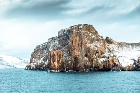 Deception Island Antarctica, Deception Island, Dragon Blood Tree, Baffin Island, Remote Places, Travel Wishes, Southern Ocean, Breathtaking Places, Food Around The World