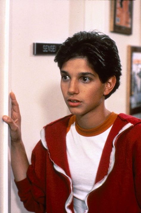 Daniel Karate Kid, Karate Kid 3, Young Ralph Macchio, Ralph Macchio The Outsiders, Karate Kid 1984, 80s Boys, The Karate Kid 1984, Karate Kid Movie, 90s Boys