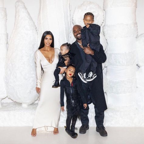 Kim Kardashian and Kanye West Welcome Fourth Child, a Son | PEOPLE.com Kanye West Family, Kim Kardashian Snapchat, Kanye West And Kim Kardashian, Kim Kardashian And North, Gestational Carrier, Kim Kardashian Family, Kim Kanye, Joel Mchale, Chicago West