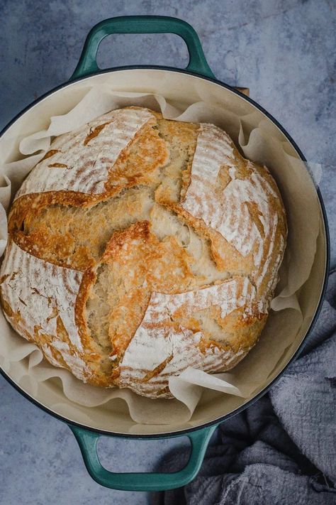 Sourdough Pictures, Easy Sourdough Bread, Bread Scoring, Sourdough Starter Recipes, Easy Sourdough, Starter Recipe, Homemade Sourdough Bread, Artisan Bread Recipes, Sourdough Starter Recipe