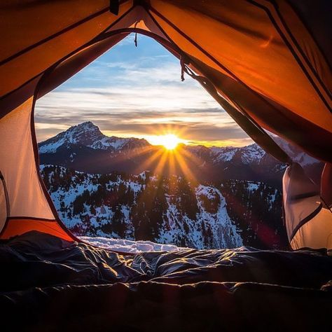 20 Beautiful Tent Views Photos Will Inspire You to Go Camping Hiking Adventure Is Out There, Travel Outfits, Camping Life, Camping Ideas, Oh The Places Youll Go, Go Camping, Travel Packing, Adventure Awaits, Goa