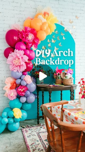 Jessica Grant on Instagram: "You HAVE to try this easy & affordable backdrop idea!! Comment “link” and I’ll message the $17 insulation foam board and all the supplies that I used to make this DIY Party Backdrop Arch straight to your inbox! 🥳Save this DIY party idea for your next celebration ⤵️ You’ll Need: 8ft Foam insulation board, I used the 0.5” thickness String Pencil Nail / Tack Utility Knife Paint Here’s how: Measure to the center of the board. Use a tack and string to create an anchor point to draw an arch across the top of the board. You can adjust your arch by adjusting the position of the tack and length of the string. Carefully trim off the excess with a utility knife. Sand your edges. Remove the layer of plastic and paint- interior paint in a sample size is about $5-1 Foam Core Backdrop, Foam Photo Backdrop, Diy Floral Arch Backdrop Ideas, Diy Party Backdrops, Easy Photo Backdrop Ideas, Insulation Board Backdrop, Diy Foam Board Arch Backdrop, Diy Foam Backdrop, How To Make An Arch Backdrop