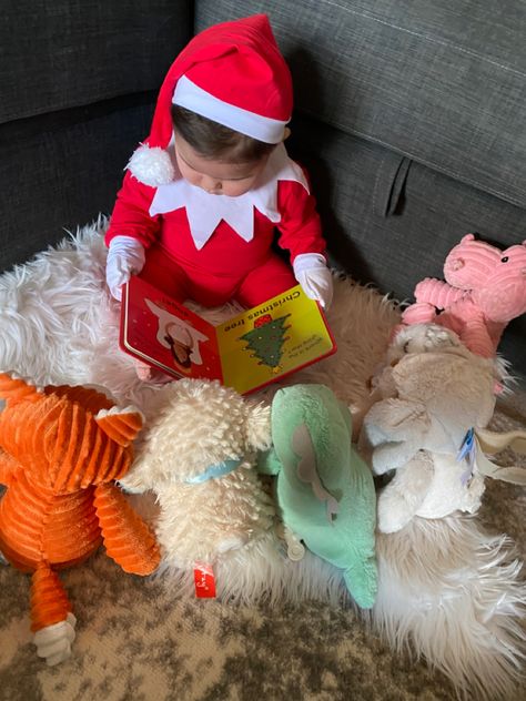 Baby Elf On Shelf, Elf On The Shelf Ideas Baby Photoshoot, Baby Elf Photoshoot, Elf On The Shelf Real Baby, Elf On The Shelf Toddler Photoshoot, Elf On The Shelf Ideas For Babies, Elf Baby Photoshoot, Elf On Shelf Baby Pictures, Real Baby Elf On The Shelf Ideas