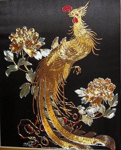 Hand embroidery phoenix by Suzhou embroidery, via Flickr Suzhou Embroidery, Goldwork Embroidery, Gold Work Embroidery, Ohara Koson, Phoenix Art, Chinese Embroidery, Chinese Silk, Japanese Embroidery, Art Japonais