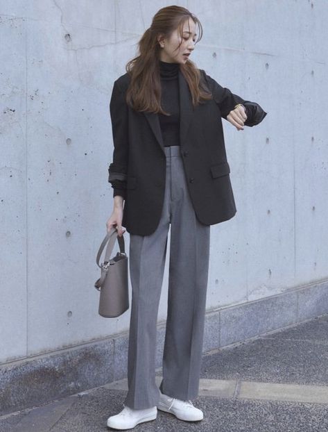 Jacket Outfit Women, Office Outfits Women, Fashion Top Outfits, Everyday Fashion Outfits, Minimal Outfit, Office Outfit, Causual Outfits, Casual Work Outfits, Modest Fashion Outfits