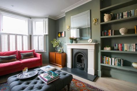 Houzz Tour: An Edwardian Semi Gains Space and Designer Style Edwardian Living Room, Dark Blue Rooms, Victorian Living Room, Classy Living Room, Living Room Orange, Edwardian House, House Extension Design, Greater London, Front Room