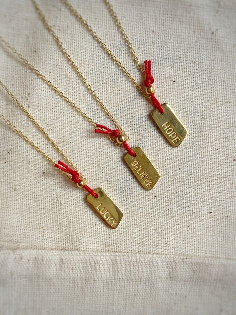 ThePheia - Etsy Lucky Charm Jewelry, Charm Necklace Ideas, Gold Fish Necklace, Charm Necklace Diy, Lucky Necklace, Good Luck Charms, Gold Drop Necklace, Luck Necklace, Summer Beach Jewelry