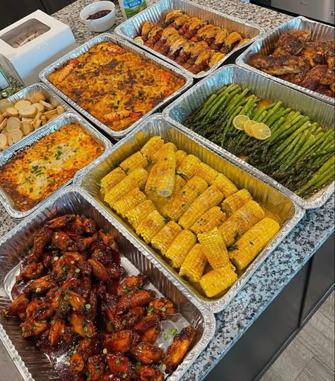 Soul Food Dinner, Party Food Buffet, Food Buffet, Catering Ideas Food, Cookout Food, Catering Food, Catering Ideas, Buffet Food, Food Goals