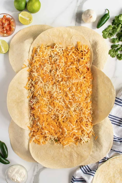 Sheet Pan Fajita Quesadilla, Sheet Pan Quesadillas Recipes, Sheet Cake Quesadillas, Chicken Sheetpan Quesadilla, Fajita Bake Casserole, Quesadilla Recipes Sheet Pan, Sheet Pan Chicken Quesadilla Recipes, Buffalo Chicken Sheet Pan Quesadilla, Chicken Fajita Casserole With Tortillas