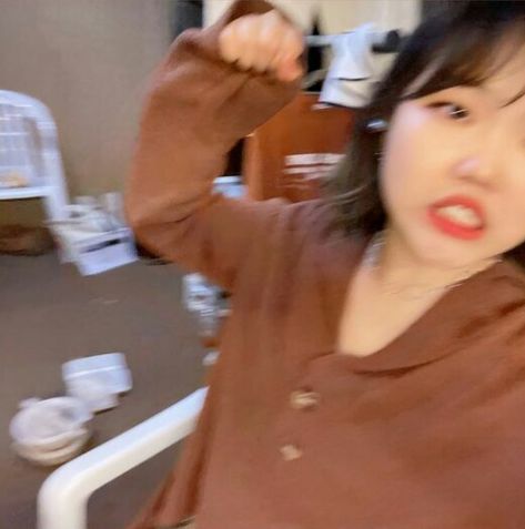 Akmu Suhyun, Lee Suhyun, Ig Story