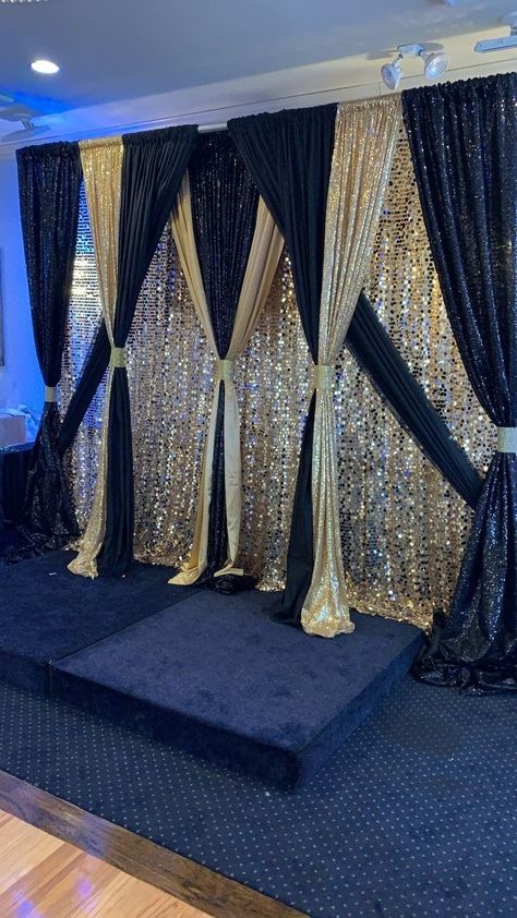 Elegant Backdrop Ideas, Prom Backdrops, Diy Prom, Diy Wedding Backdrop, Curtain Backdrops, Prom Decor, Wedding Backdrop Design, Wedding Backdrop Decorations, Stage Backdrop