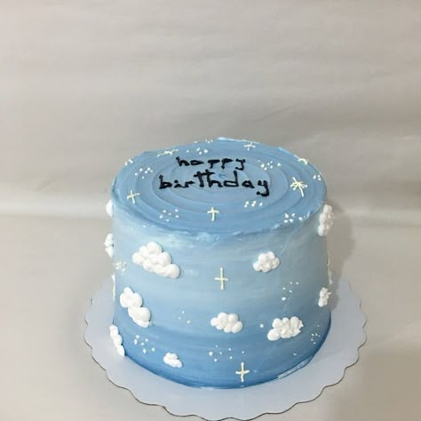 #skycake #sky #bluesky #bdayboy #bdaygirl #bdaycake #☁️ #✨ #💙 #blue #pinterestcake Cake Ideas Aesthetic Blue, Nice Cakes Birthday, Sky Blue Cake Design, Sky Blue Cakes, Sky Blue Cake Ideas, Blue Birthday Cake Aesthetic, Cute Mini Cakes Birthdays, Blue Cake Designs Birthday, Sky Birthday Cake