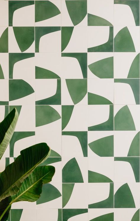 Green Geometric Tile, Retro Floor Tile, Geometric Tiles Bathroom, Tropical Tile, Concrete Collaborative, Graphic Tiles, Creative Tile, 타이포그래피 포스터 디자인, Cerámica Ideas