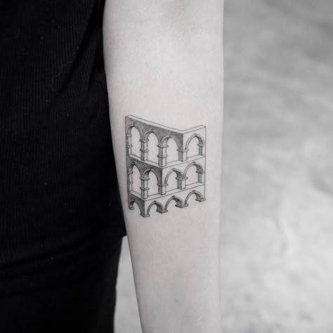 Impossible object tattoo on the left inner forearm. Optical Illusion Tattoo, Shape Tattoo, Geometric Tattoos, Detailed Tattoo, Small Tattoos For Guys, Line Art Tattoos, Line Tattoos, Mini Tattoos, Get A Tattoo