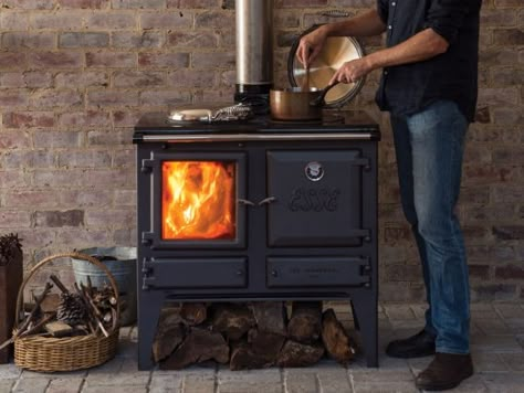 Esse Ironheart, Wood Burning Cook Stove, Cottage Kits, Estilo Japandi, Cottage Fireplace, Wood Fired Cooking, Wood Stove Cooking, Wood Stove Fireplace, Wood Heater