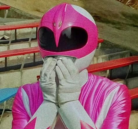 Pink Power Ranger Aesthetic, Pink Hero Costume, Power Ranger Pfp, Power Rangers Aesthetic, Power Rangers Icon, Power Rangers Pfp, Kimberly Power Rangers, Power Rangers Kimberly, Power Rangers Memes