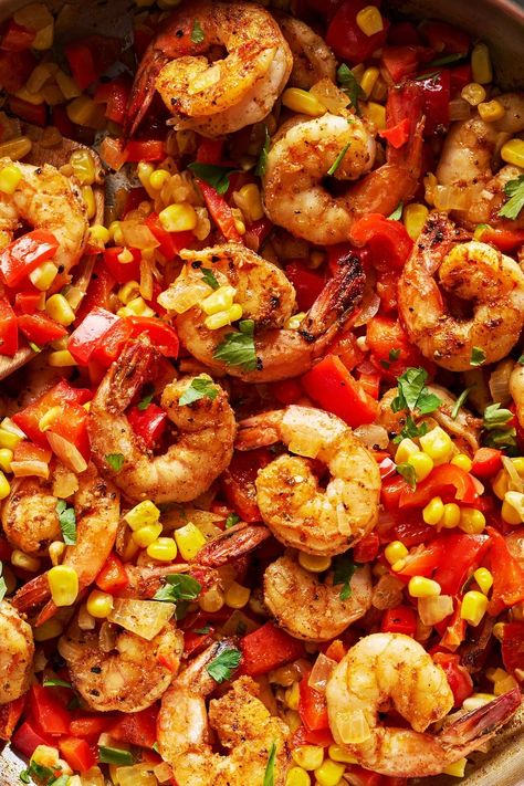 Cajun Shrimp With Bell Peppers And Corn, Corn And Shrimp Recipes, Shrimp Bell Pepper Recipe, Shrimp And Bell Peppers Recipes, Shrimp With Bell Peppers, Shrimp Peppers, Oven Baked Shrimp, Shrimp Dinners, Shrimp In The Oven