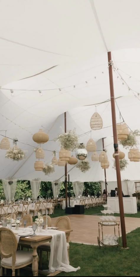 Casual Wedding Set Up, Backyard Wedding Alter Diy, Boho Wedding Tent Decor, Outdoor Covered Wedding, Flower Arch Alternative, Backyard Classy Wedding, Tent Wedding Inspiration, Outdoor Wedding Lake, Small Marquee Decoration